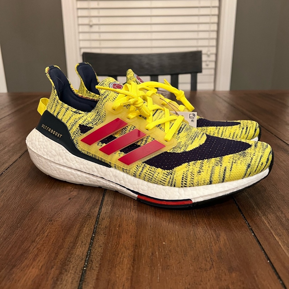 Adidas Ultra Boost 21 Columbia National Soccer Team GZ7121 size 12